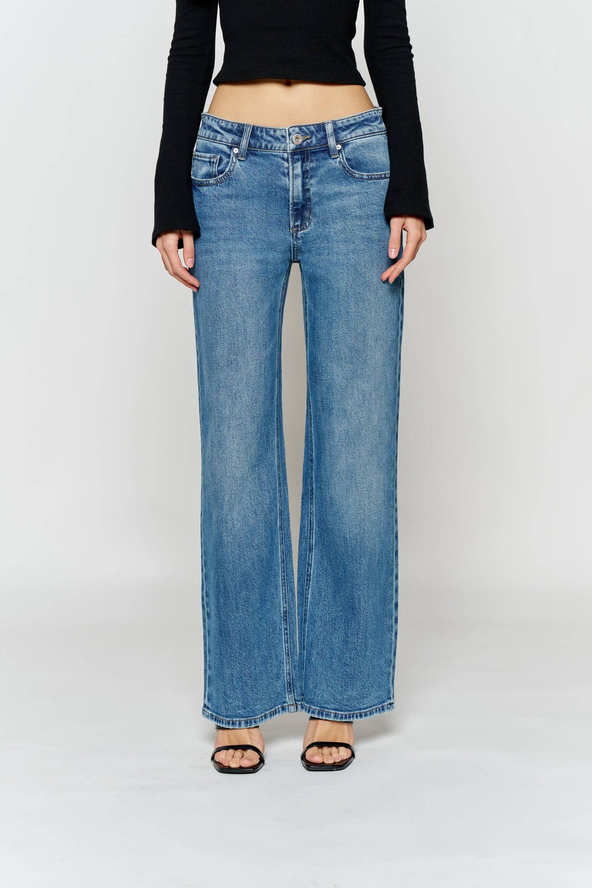 Mid Rise Relaxed Wide Leg Jeans