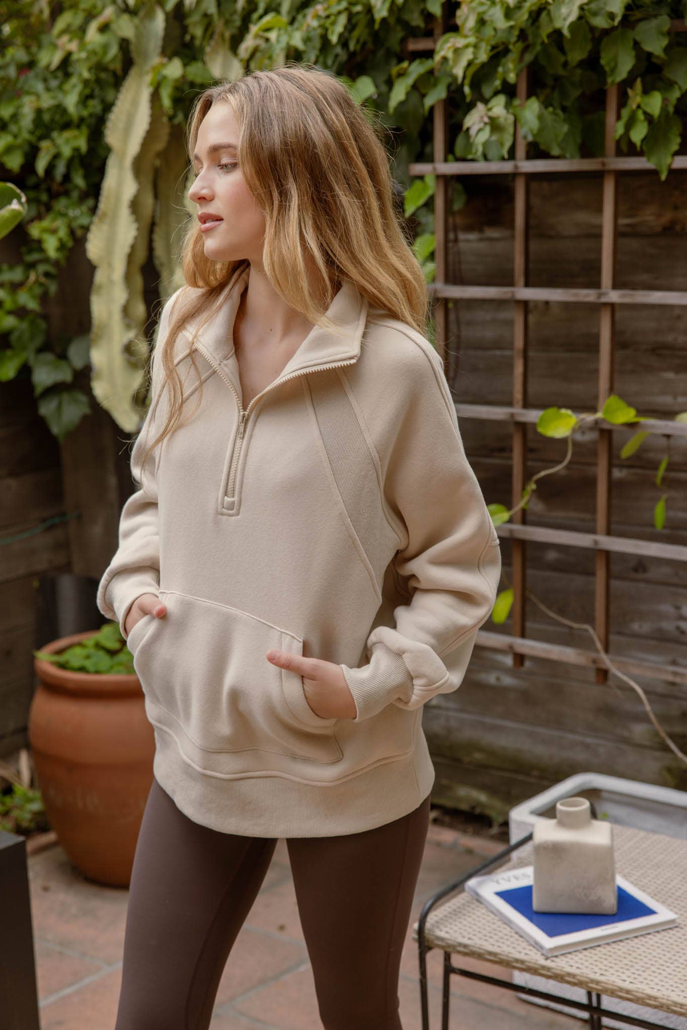 HALF ZIP LONG SLEEVE KNIT TOP WITH POCKET