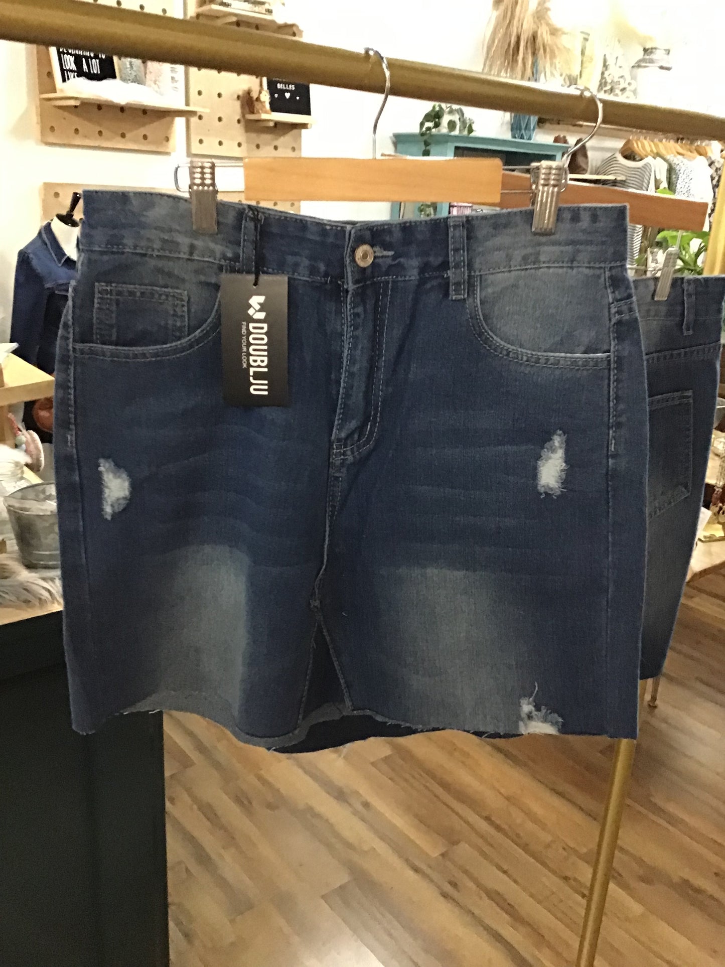 Slim Fit, Split and Ripped Jeanskirt