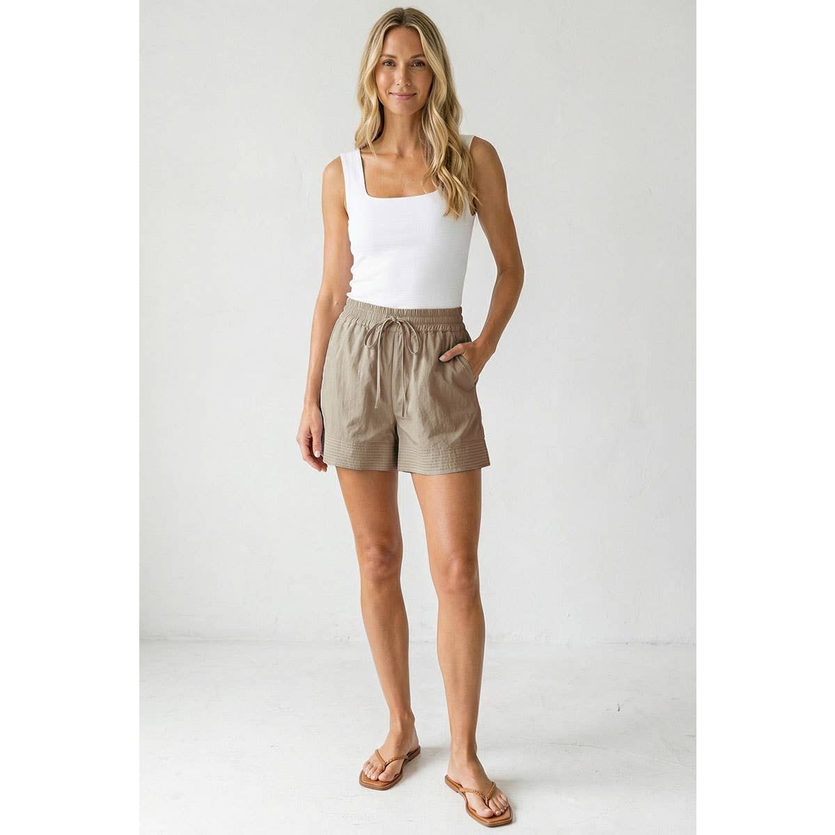 Contrast Stitch Pull-on Shorts