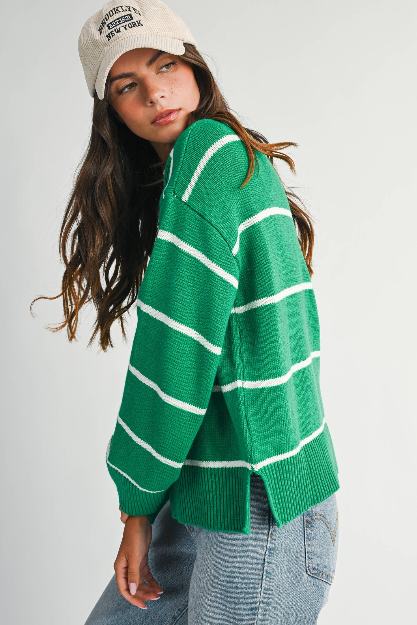 3493IK Relaxed Stripe Side Slit Sweater