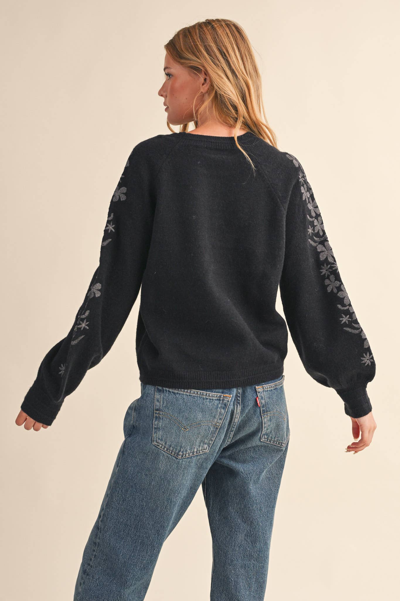 Pullover Sweater with Floral Embriodered Sleeves