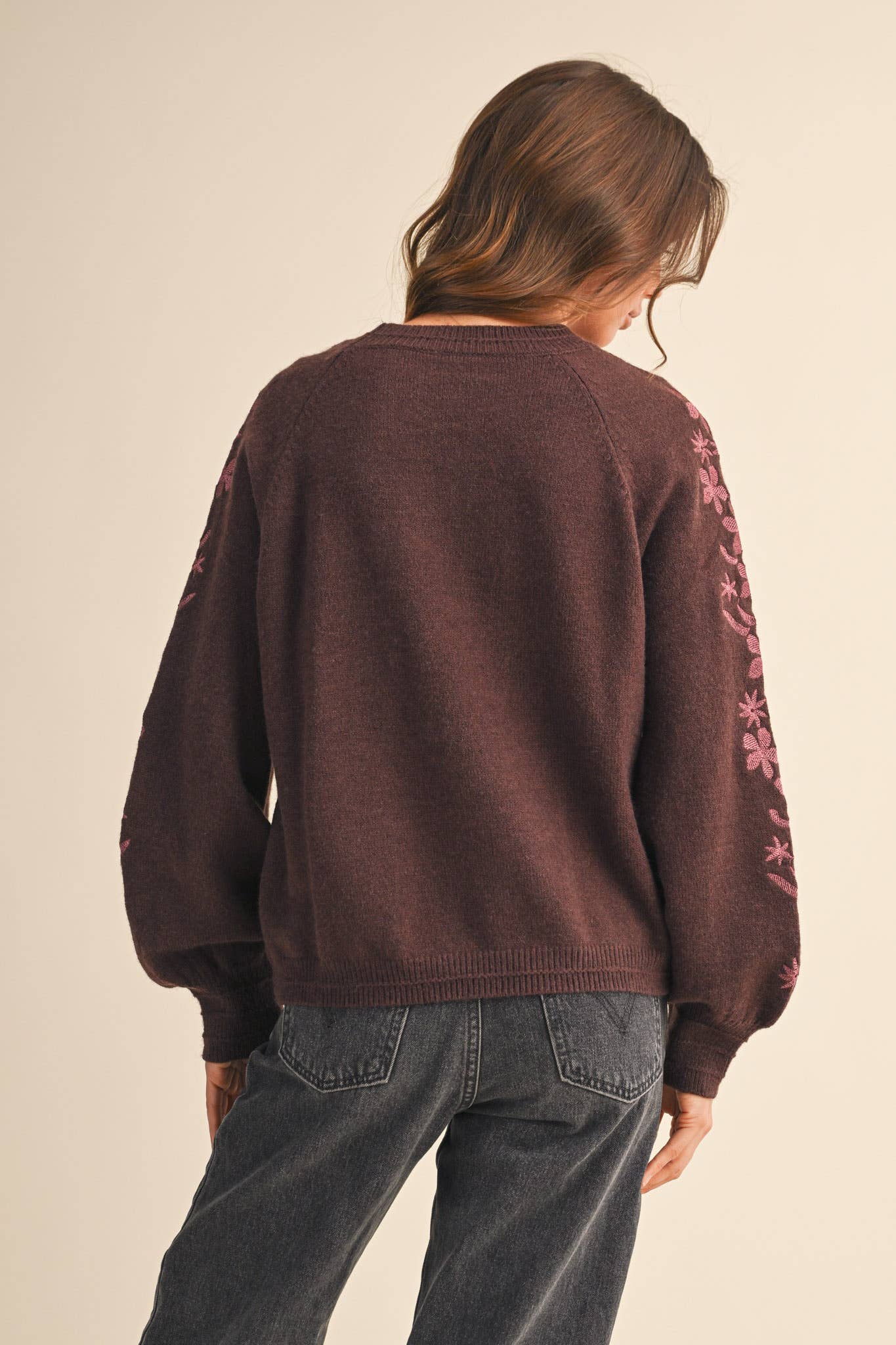 Pullover Sweater with Floral Embriodered Sleeves