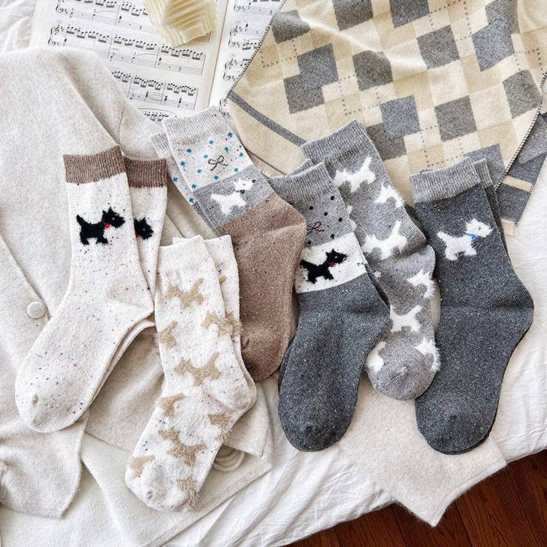 Gray and White Dog Pattern Thick Warm Socks