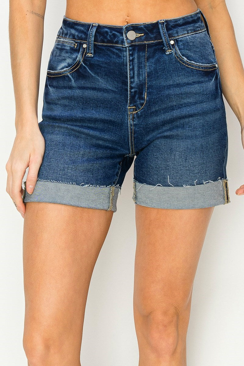 Risen Jeans Shorts in Dark Wash