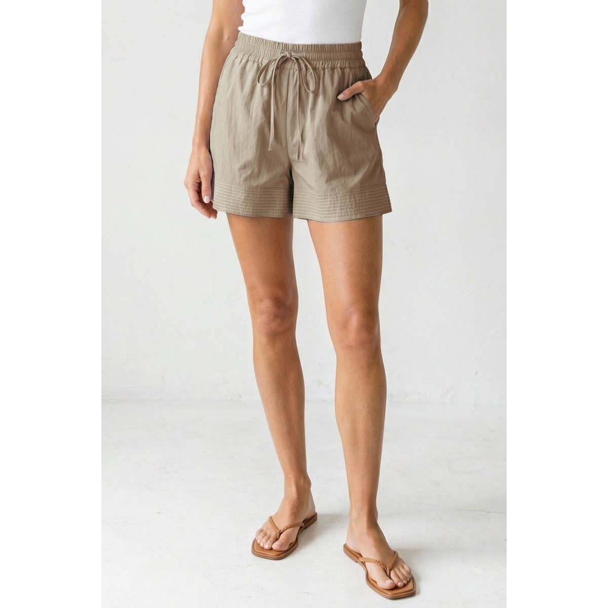Contrast Stitch Pull-on Shorts