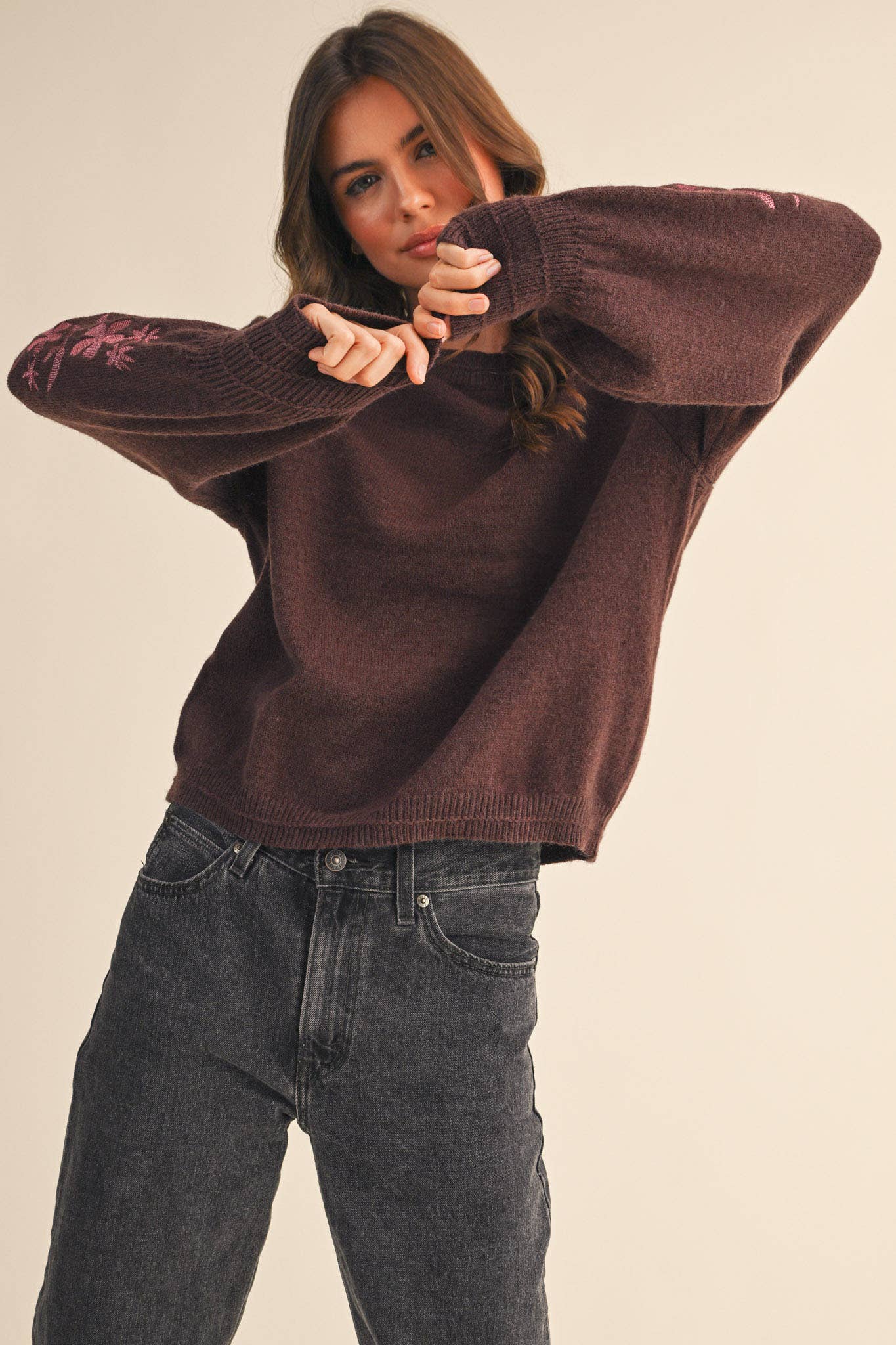 Pullover Sweater with Floral Embriodered Sleeves
