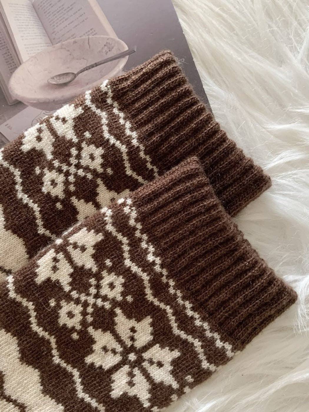 ThickSnowflake Patterned Mid-calf Socks