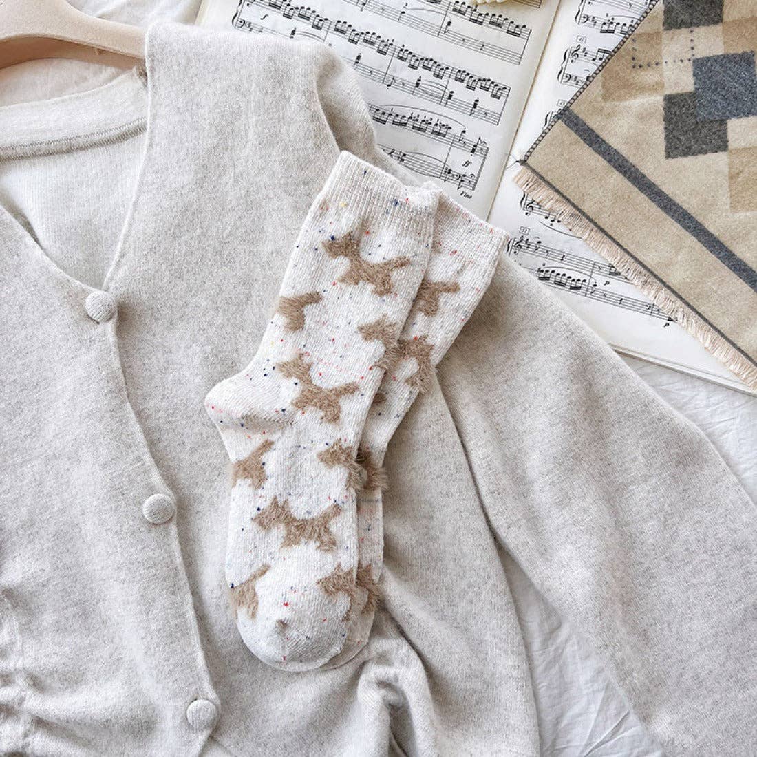 Gray and White Dog Pattern Thick Warm Socks