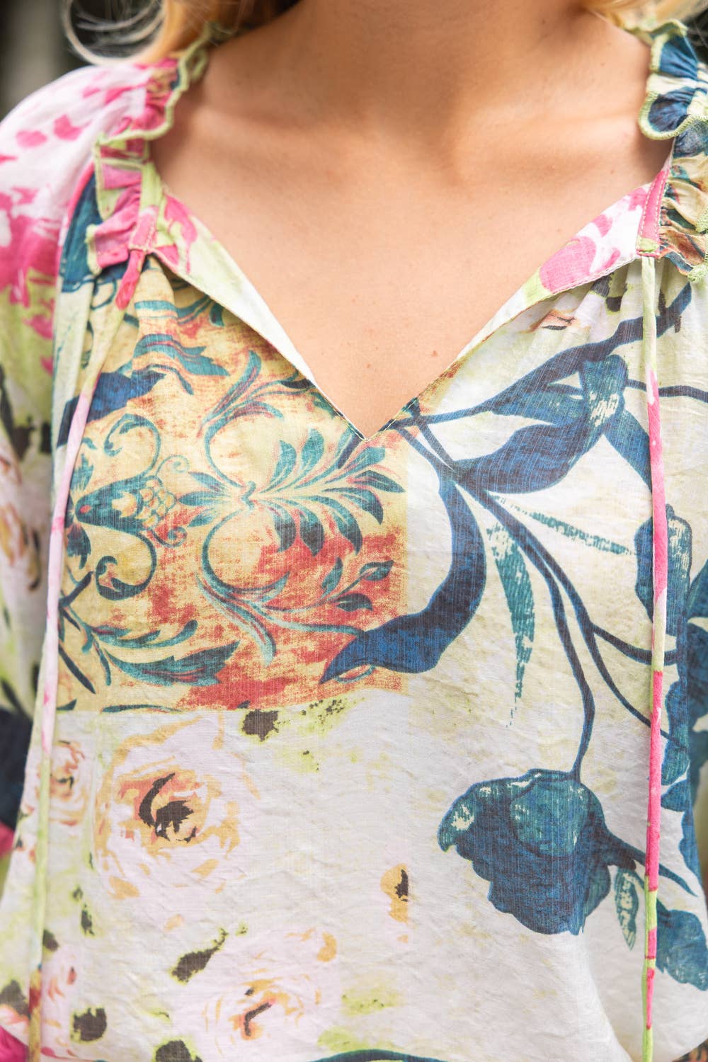 Wide Sleeve Floral Top