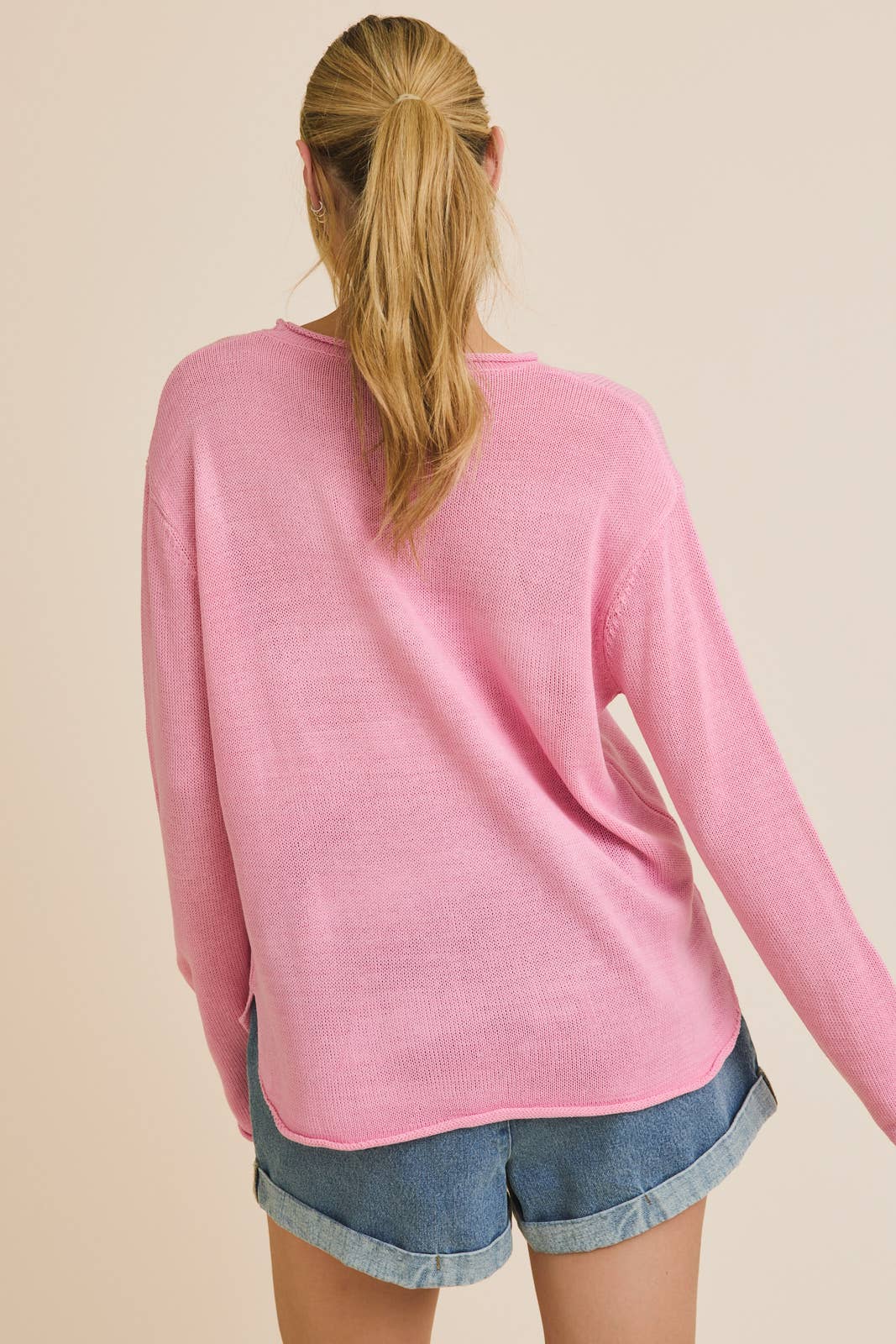 ROUND NECK LONG SLEEVE "BEACH" LIGHT WEIGHT SWEATER
