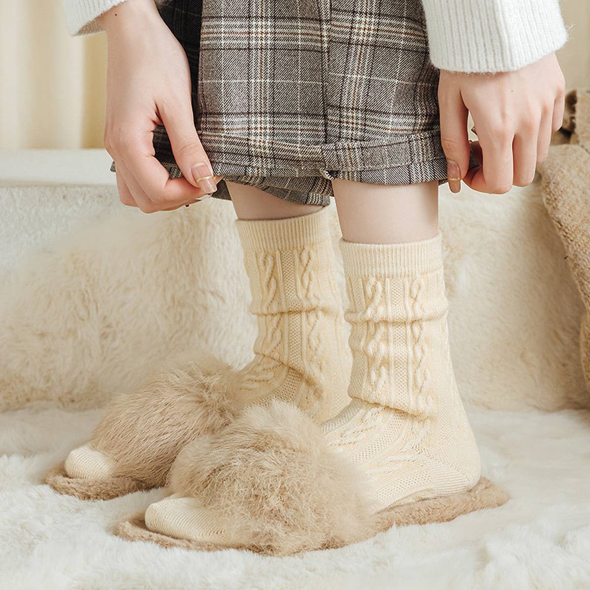 Solid Color Retro Twisted Diamond Texture Warm Pile Socks